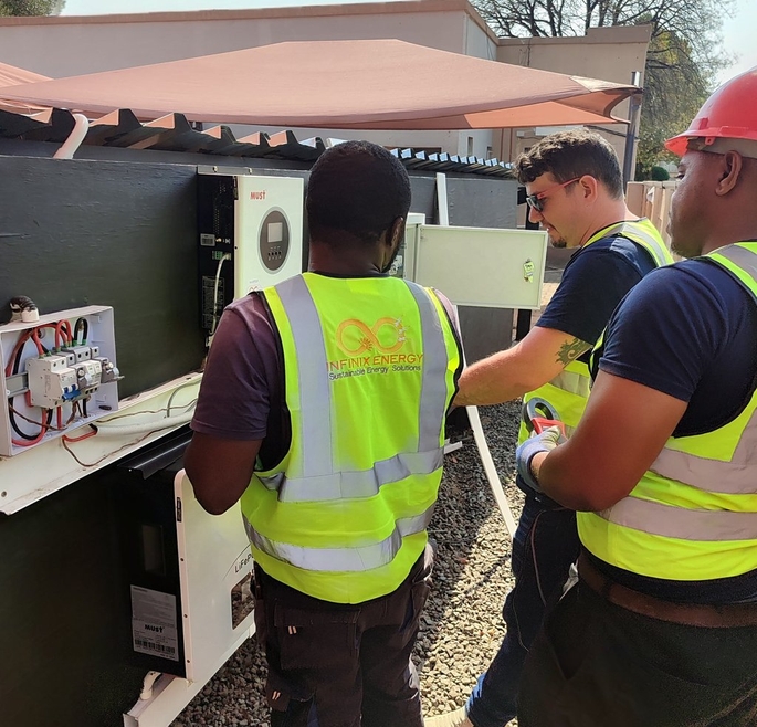 Home Solar team workers